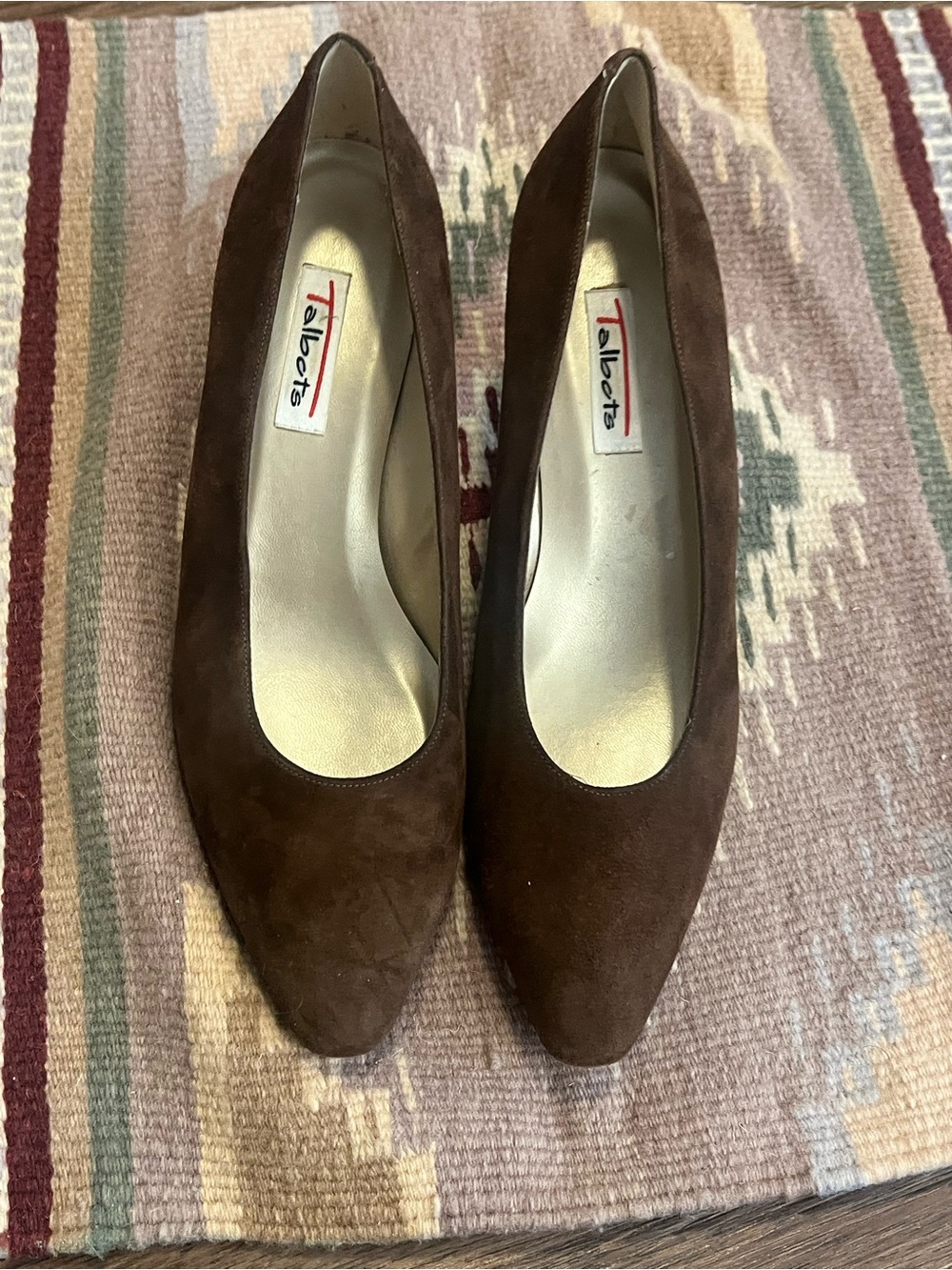 Vintage 90s Women's Brown Suede Mid Heel Pumps - Picture 6 of 9